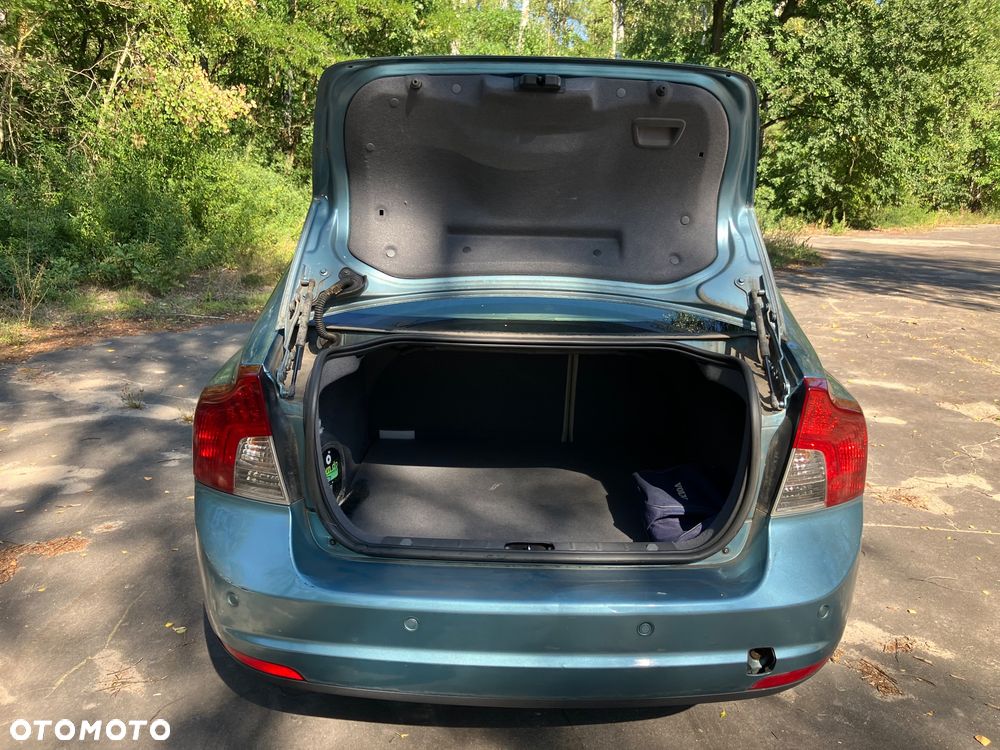 Volvo S40 2.0D - 14