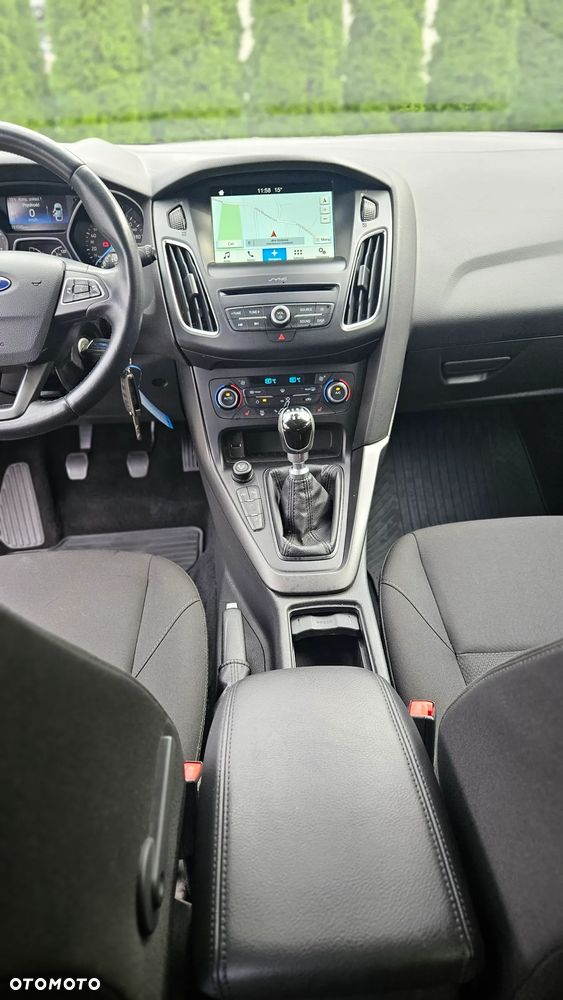 Ford Focus 1.0 EcoBoost Start-Stopp-System TITANIUM X - 14