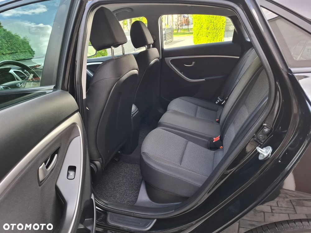 Hyundai i30 blue 1.4 YES Gold - 10