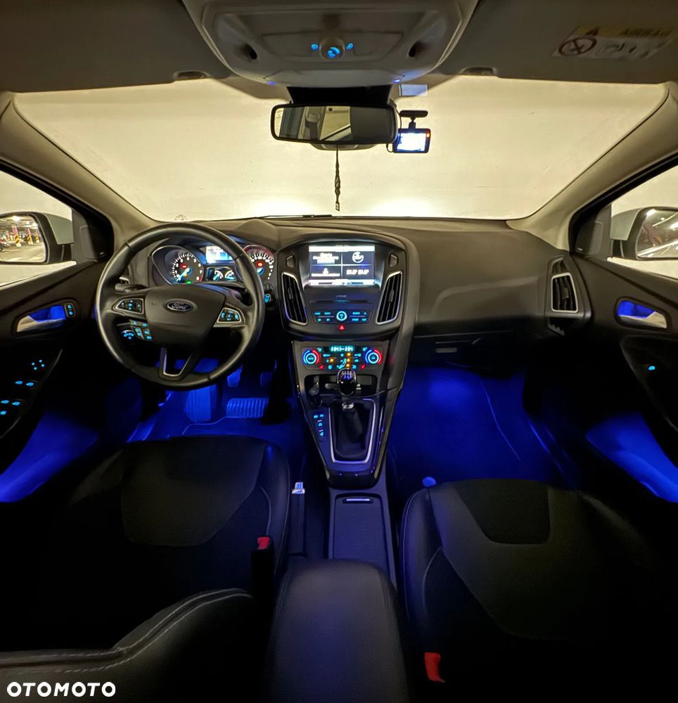 Ford Focus 1.5 EcoBoost ST-Line Business - 10