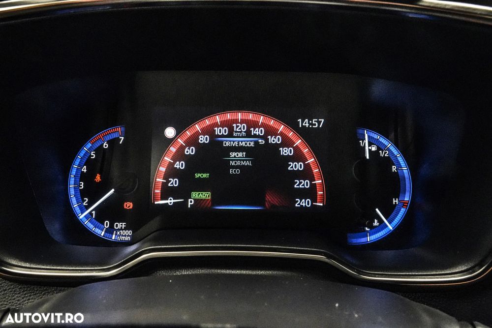 Toyota Corolla 1.8 HSD Dynamic - 23