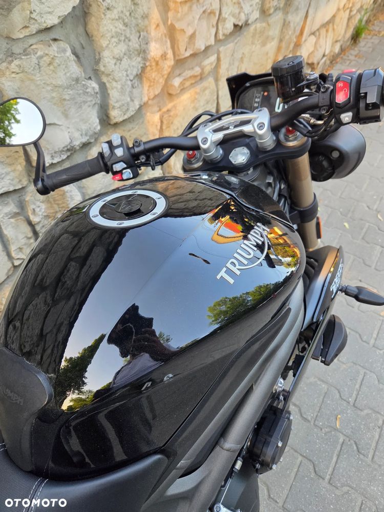 Triumph Speed Triple - 9