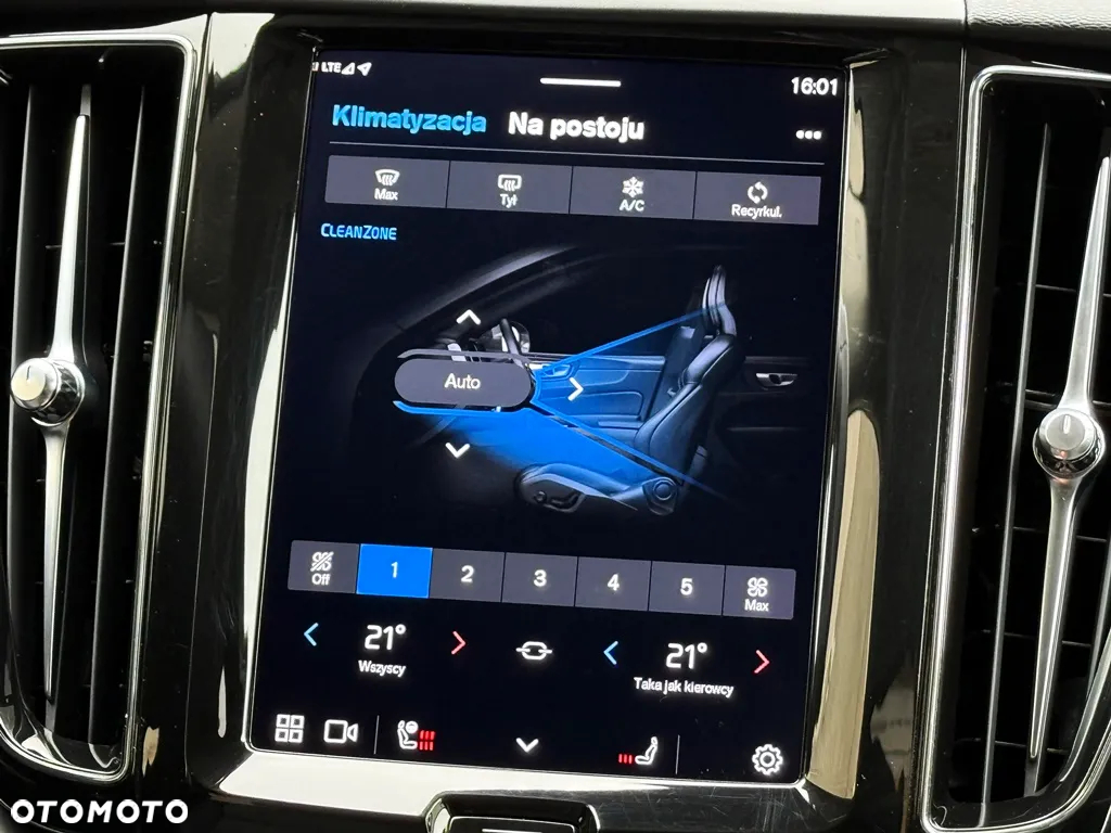 Volvo XC 60 B4 D Geartronic Momentum Pro - 40