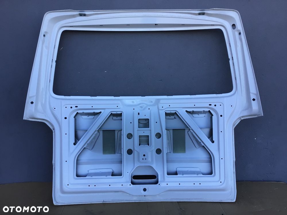 Klapa tylna bagażnika VW T6 - 7