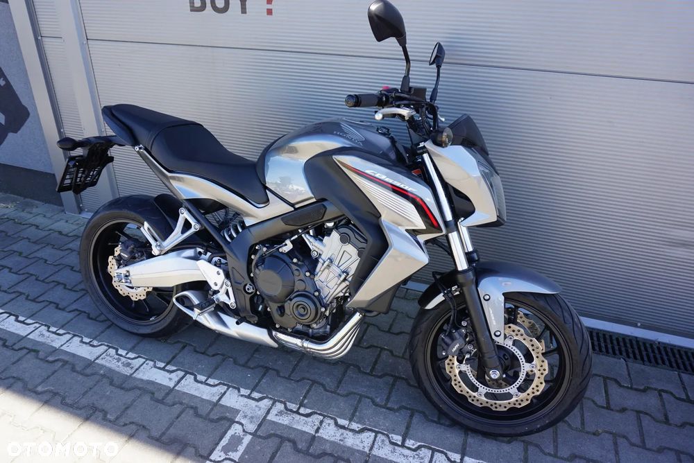 Honda CB - 1
