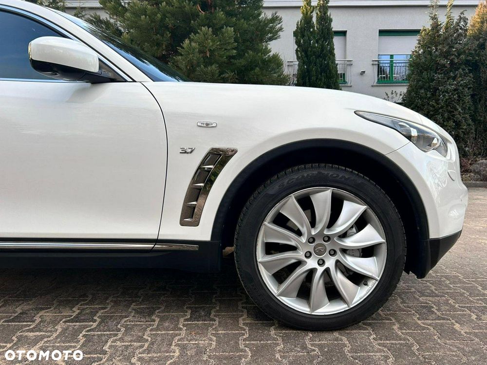 Infiniti QX70 3.7 AWD S Premium - 27