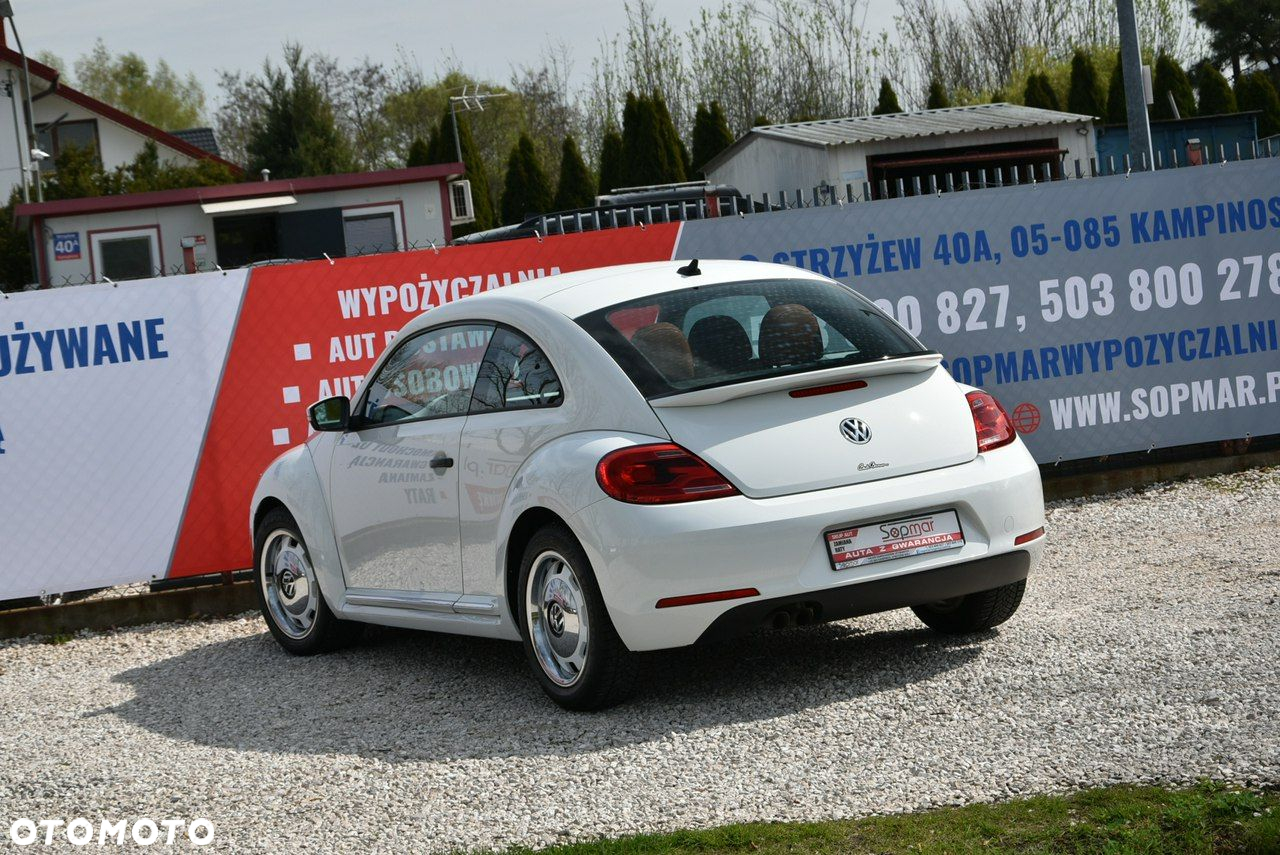 Volkswagen New Beetle - 4
