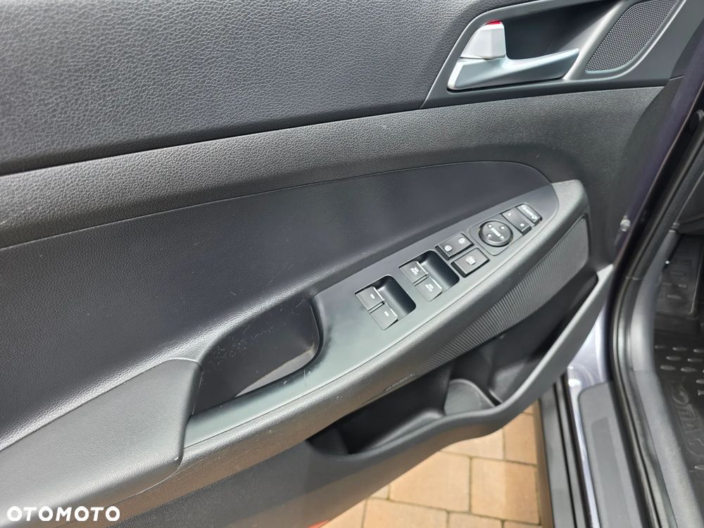 Hyundai Tucson blue 1.6 CRDi 2WD Style - 16
