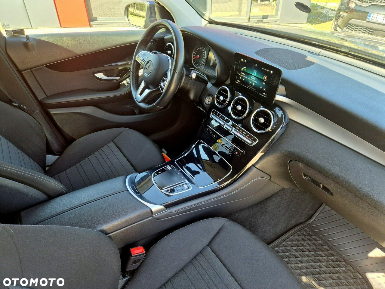 Mercedes-Benz GLC - 20