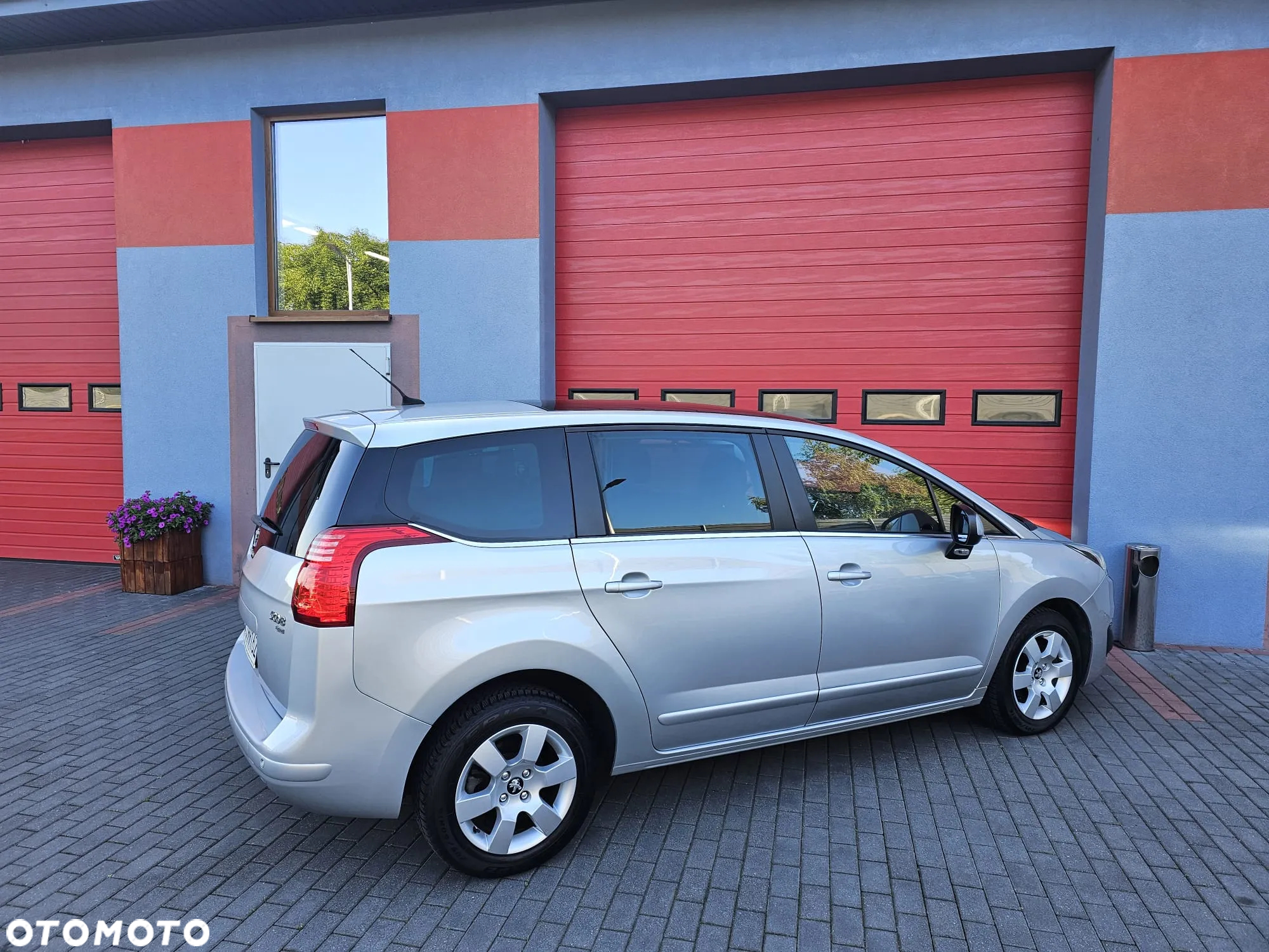 Peugeot 5008 e-HDI 115 ETG6 Stop&Start Allure - 10