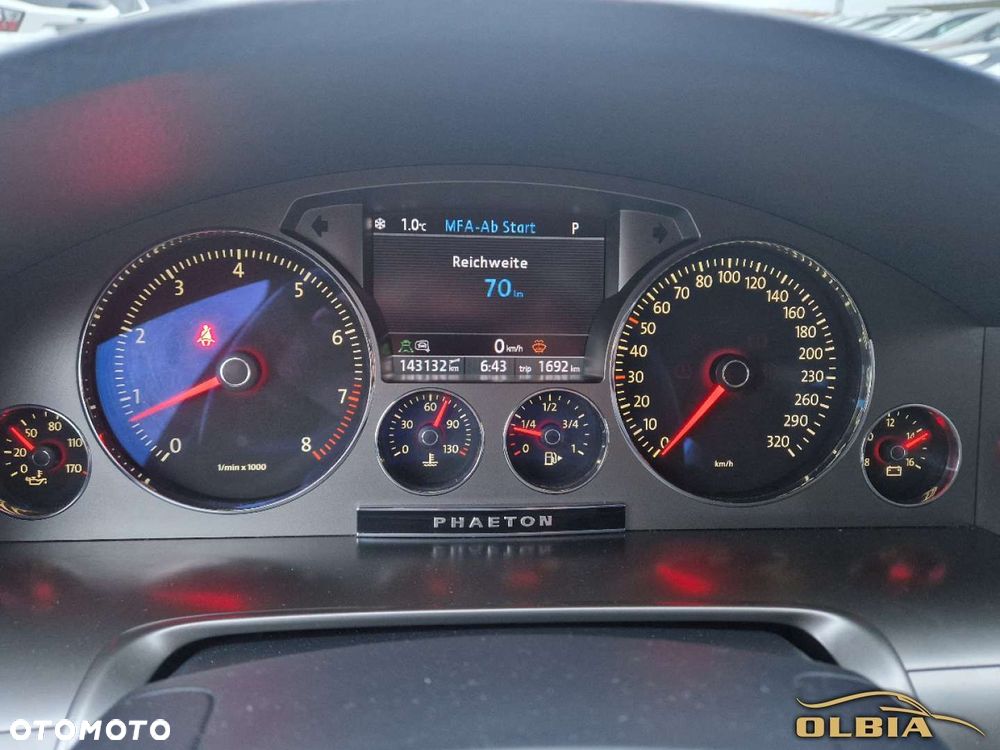 Volkswagen Phaeton - 6