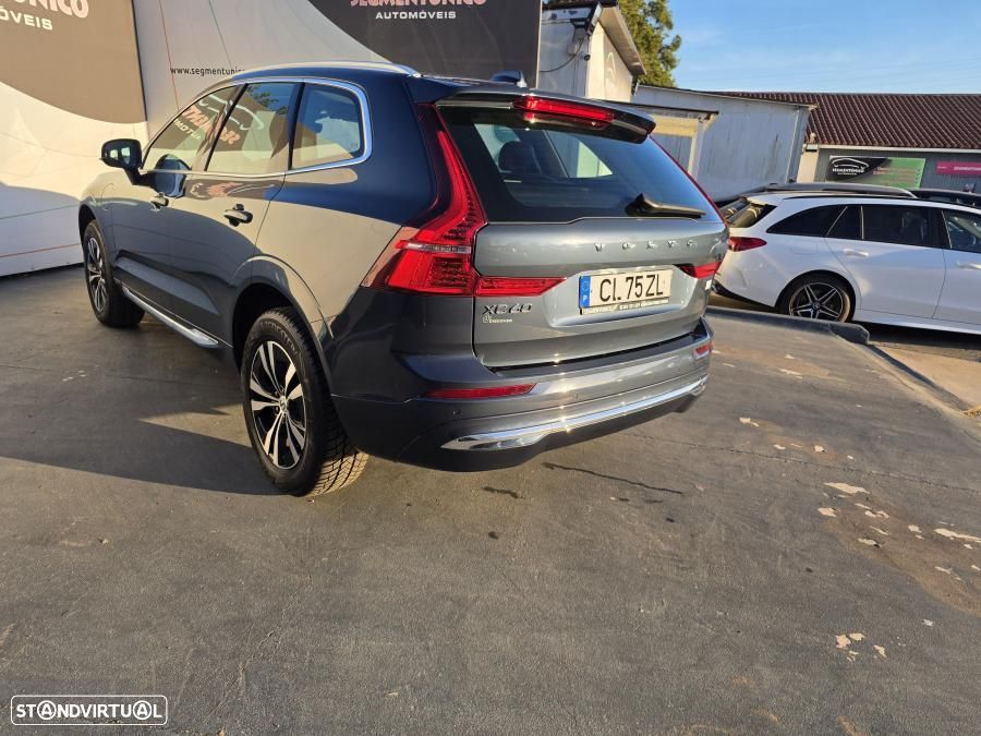 Volvo XC 60 2.0 T6 PHEV Core AWD - 9