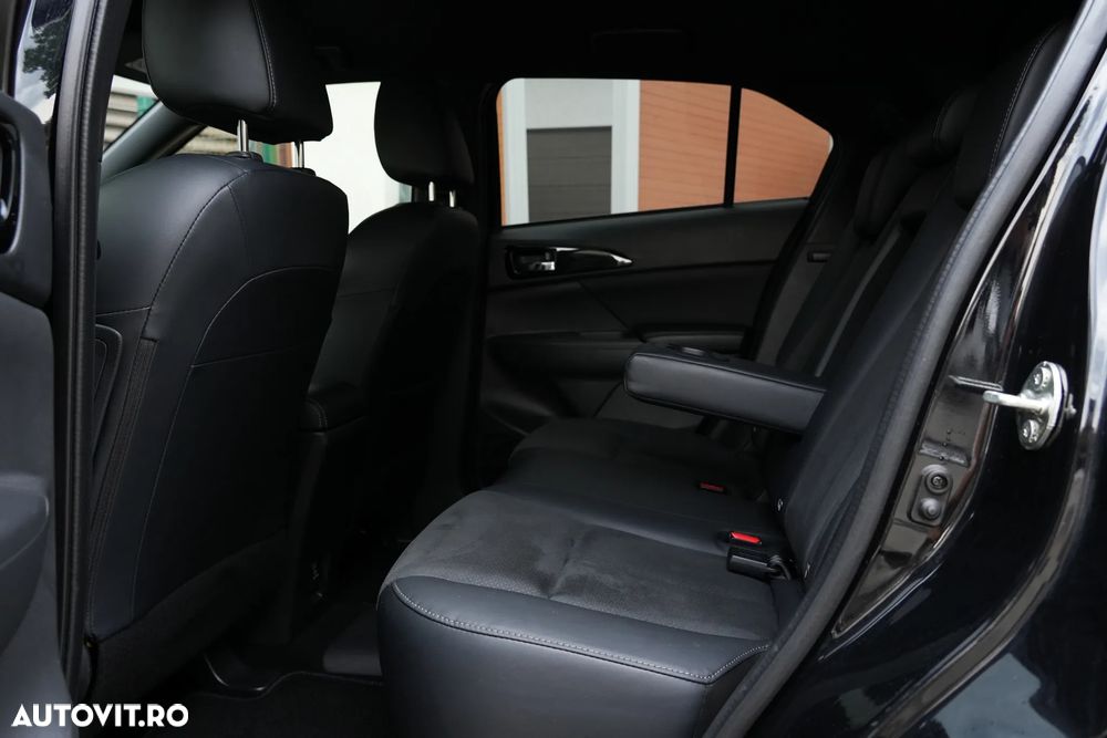 Mitsubishi Eclipse-Cross 4WD Top - 10