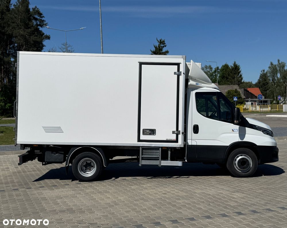 Iveco Daily‼️72C18‼️2021r 3.0 HI-MATIC Chłodnia/Mroźnia zakres -32C/+22C THERMO KING V-500 MAX Źródło Zasilania 400V Grube Ściany/Podłoga Przegroda komorowa‼️ Full LED na bliźniaku Salon Polska DMC7200kg - 8