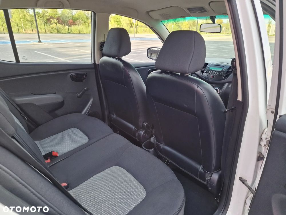 Hyundai i10 1.1 Premium - 23