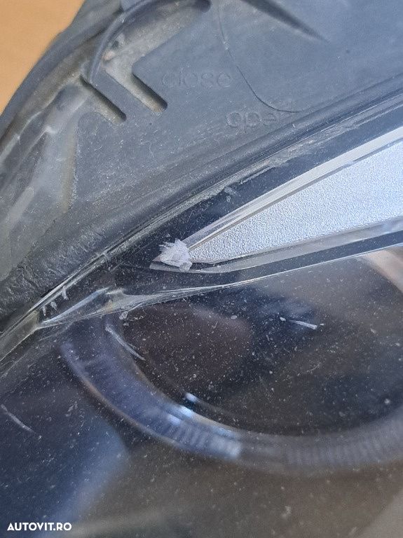 Far Stânga BMW Seria 5 E60 E61 LCI (Facelift) – Original HELLA – Bi-Xenon Standard – Sticlă Spartă - 3