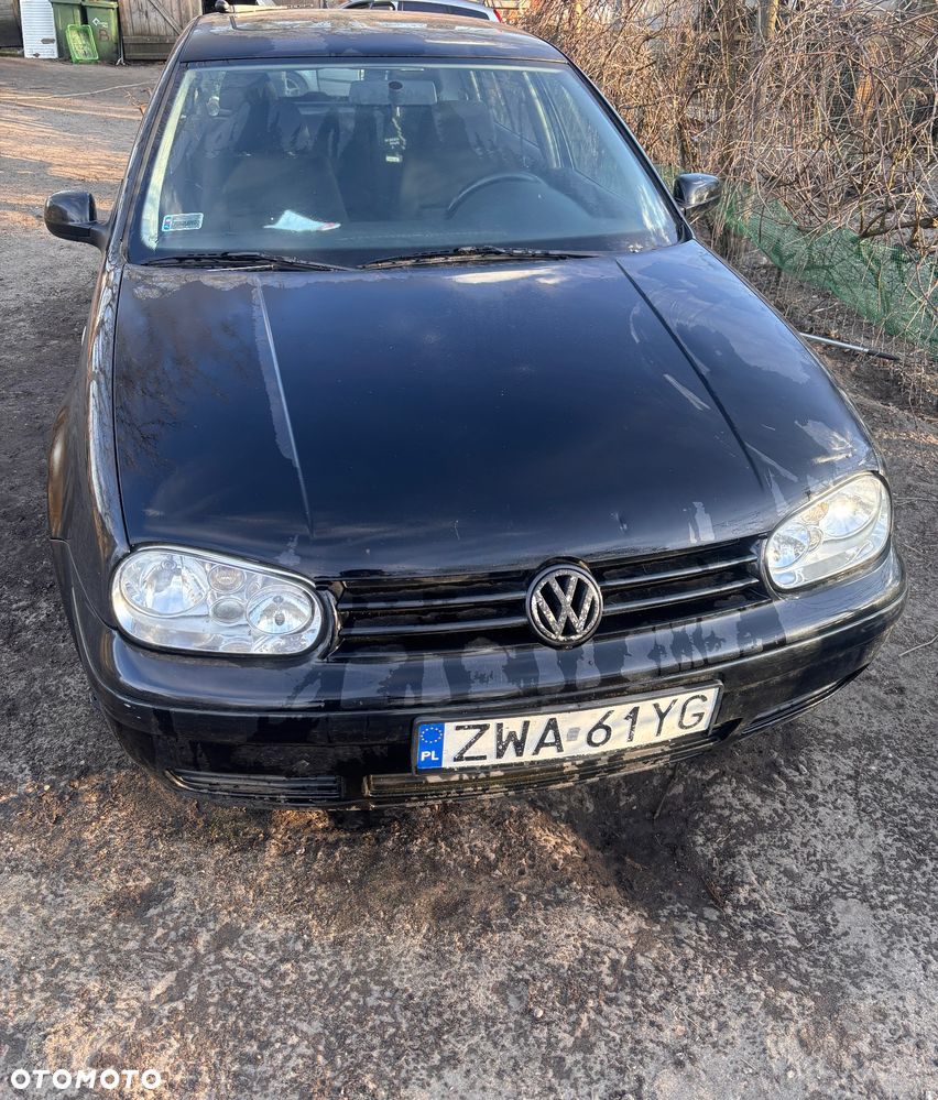 Volkswagen Golf 1.6 - 1