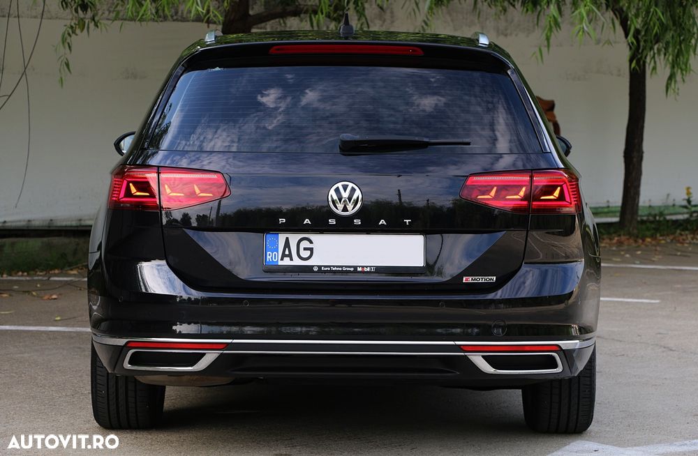 Volkswagen Passat 2.0 TDI SCR 4Mot DSG Highline - 23