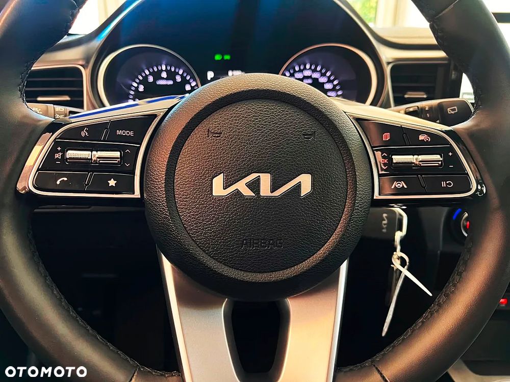 Kia XCeed 1.6 T-GDI M DCT - 25