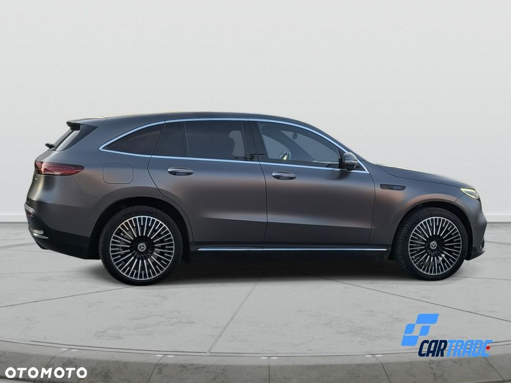 Mercedes-Benz EQC - 7