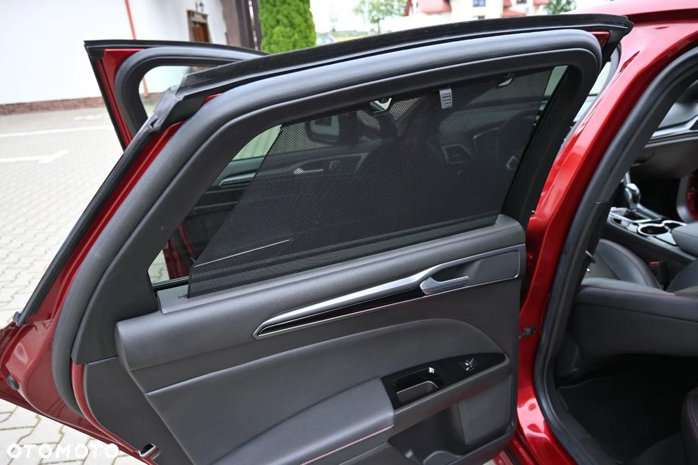Ford Mondeo 1.5 EcoBoost ST-Line - 31