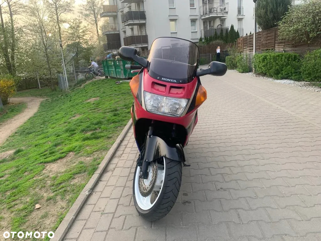Honda CBR - 9