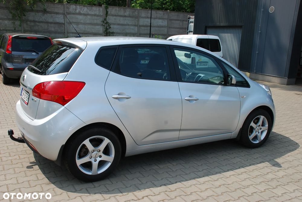 Kia Venga 1.4 CVVT Business Line - 16