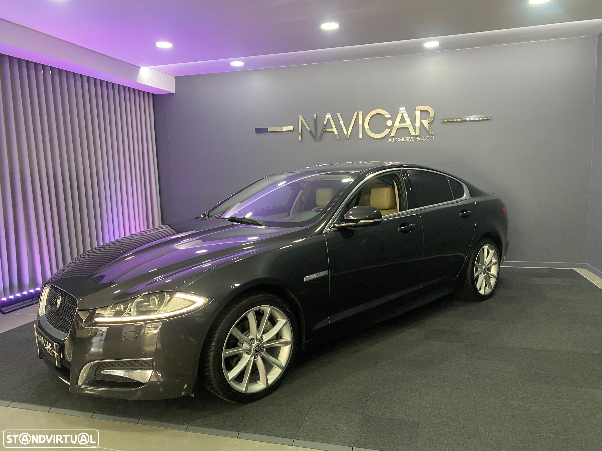 Jaguar XF 2.2 D R-Sport - 9
