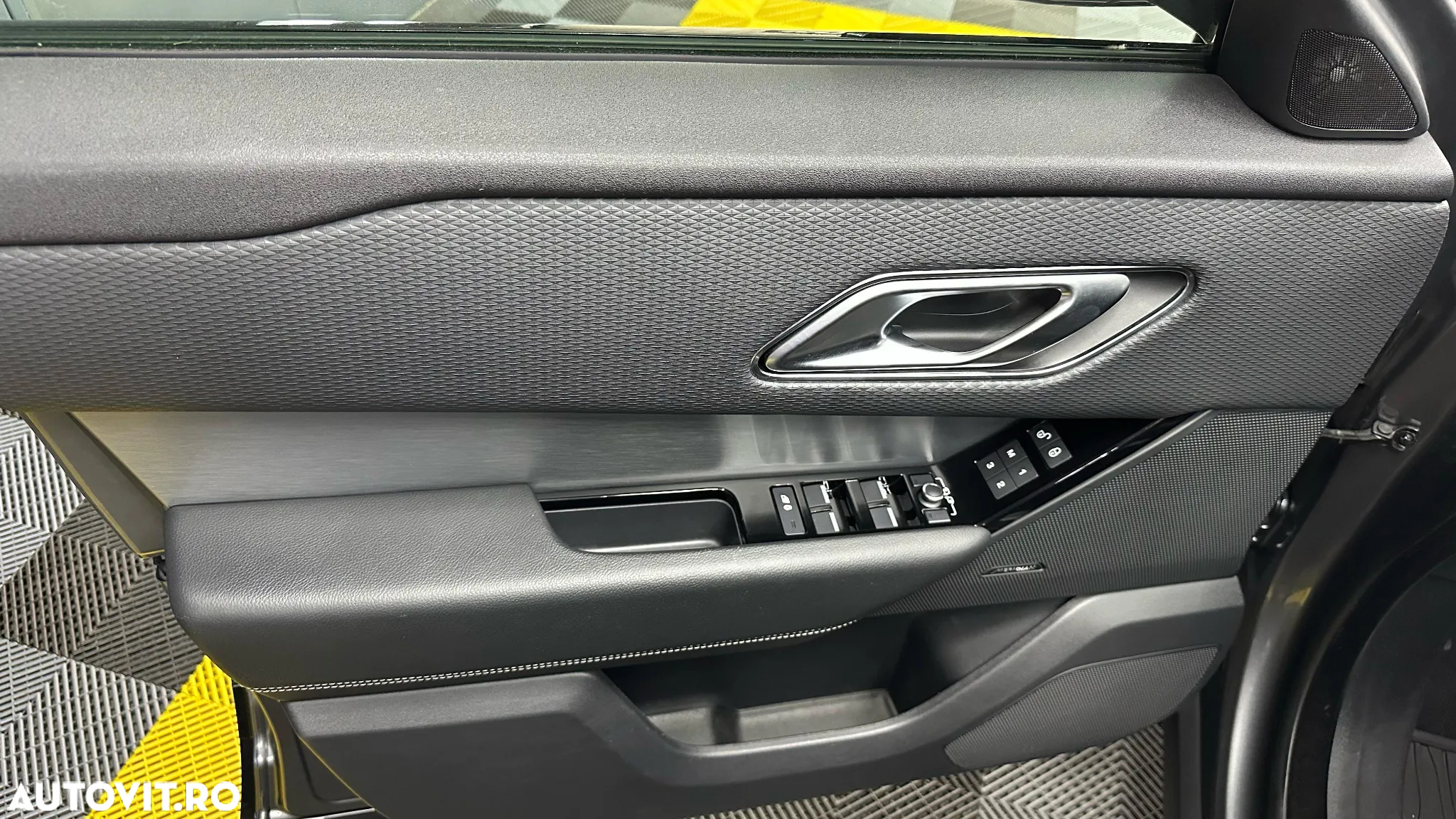 Land Rover Range Rover Velar 2.0 R-Dynamic S - 22