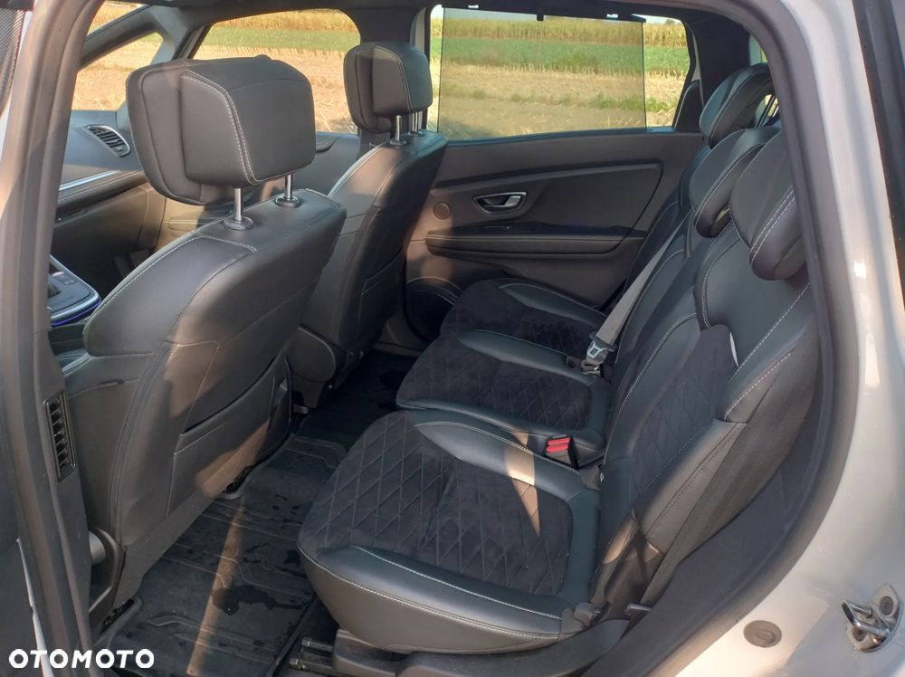 Renault Grand Scenic - 28
