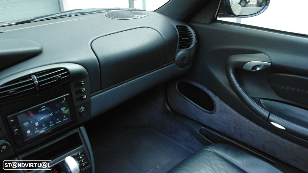 Porsche 911 (996) Carrera Coupé - 57