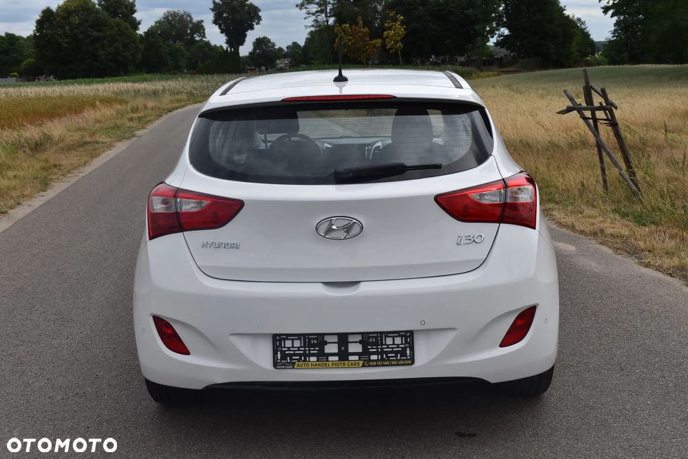Hyundai i30 1.4 Fifa World Cup Edition - 10