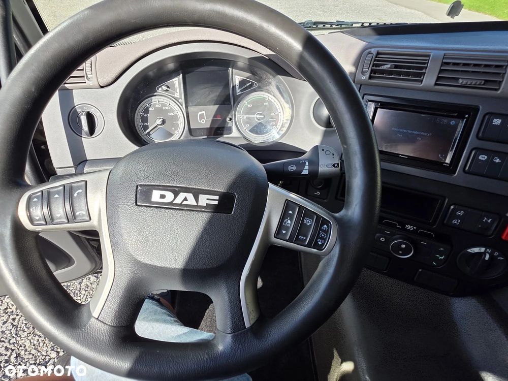 DAF CF 340 / E6 / 23 EUROPALETY / SILNIK 10 837 cm3 / IZOTERMA / NOWE TACHO G2V2 /  WINDA/ NOWE OPONY / DO KWIATÓW  / 2020ROK / RETARDER / SPROWADZONY / JAK NOWY / KLIMA POSTOJOWA / OGRZEWANA IZOTERMA - 25
