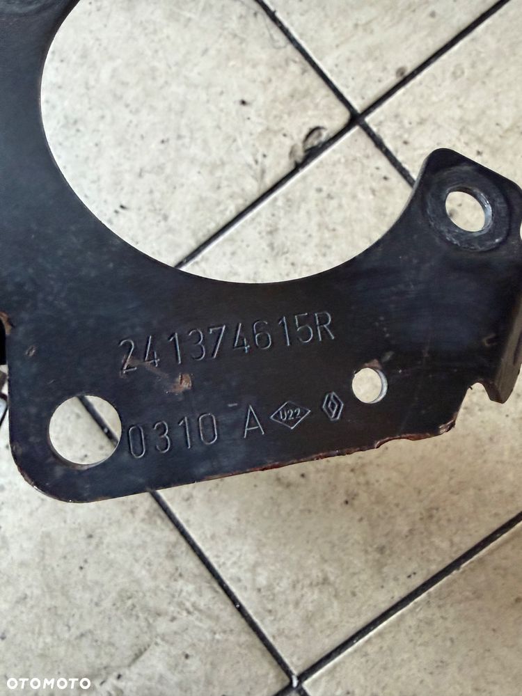 Mocowanie łapa skrzyni biegów tył napęd Renault Master III 241374615R - 2