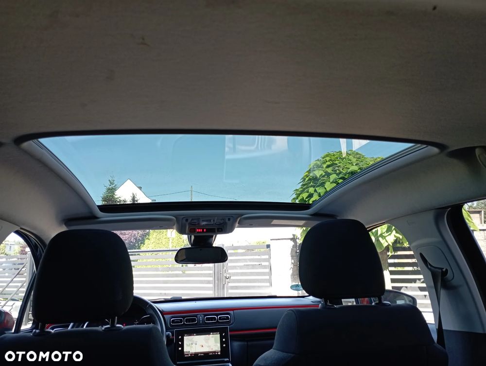 Citroën C3 1.2 PureTech GPF Shine - 19