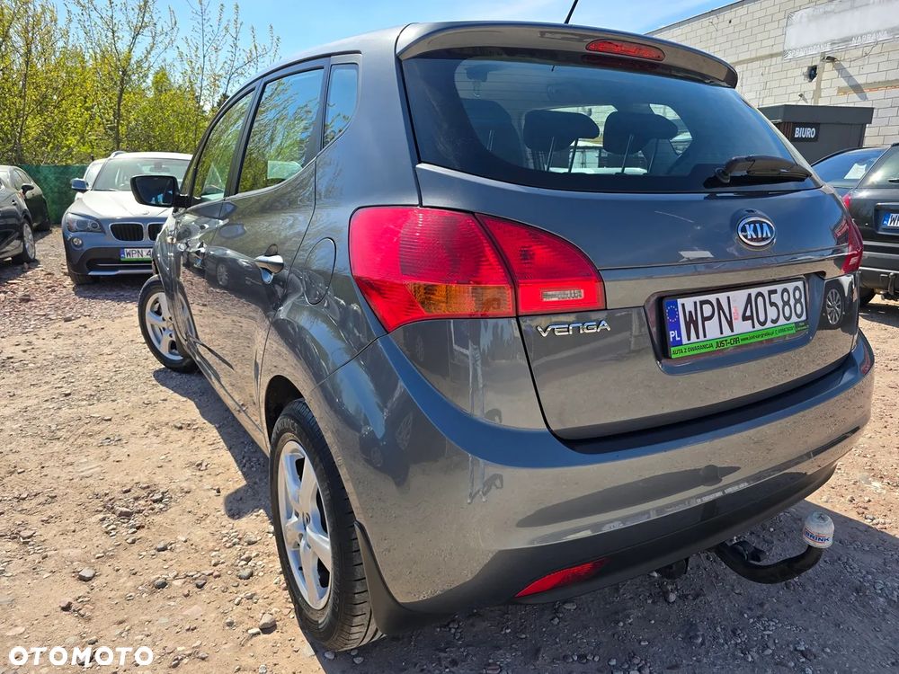 Kia Venga 1.4 CVVT ISG Dream Team Edition - 8