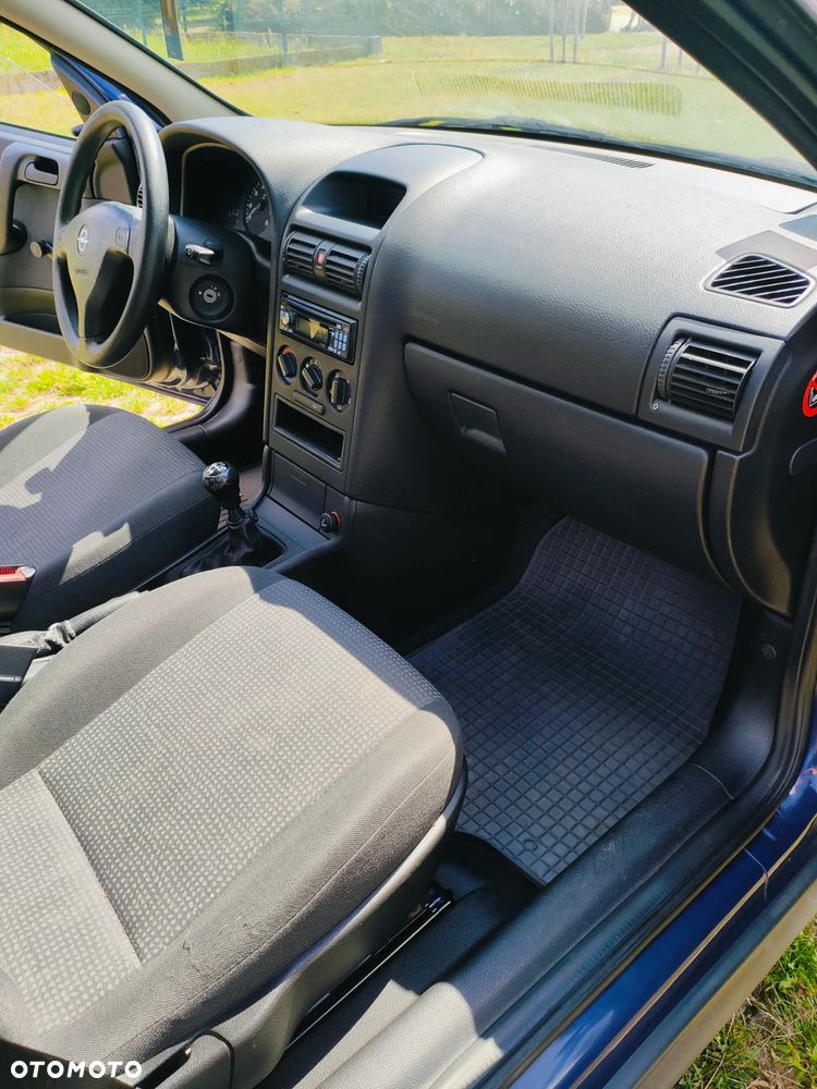 Opel Astra - 9