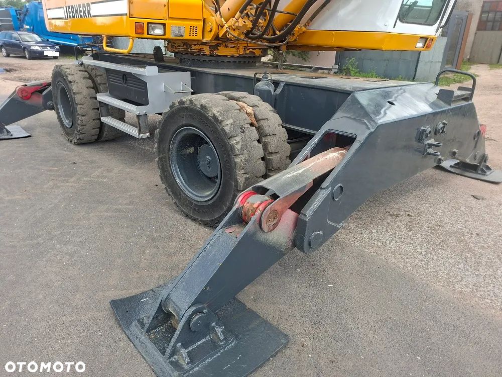 Liebherr A932 Litronic - 12