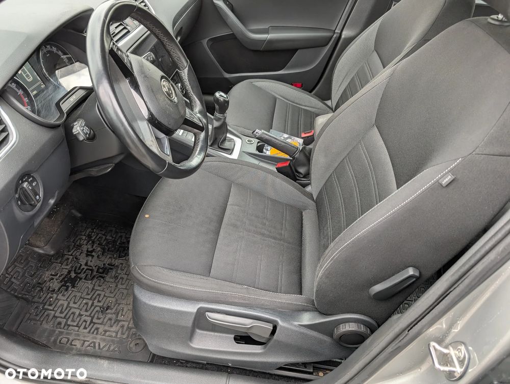 Skoda Octavia 1.6 TDI Ambition - 11