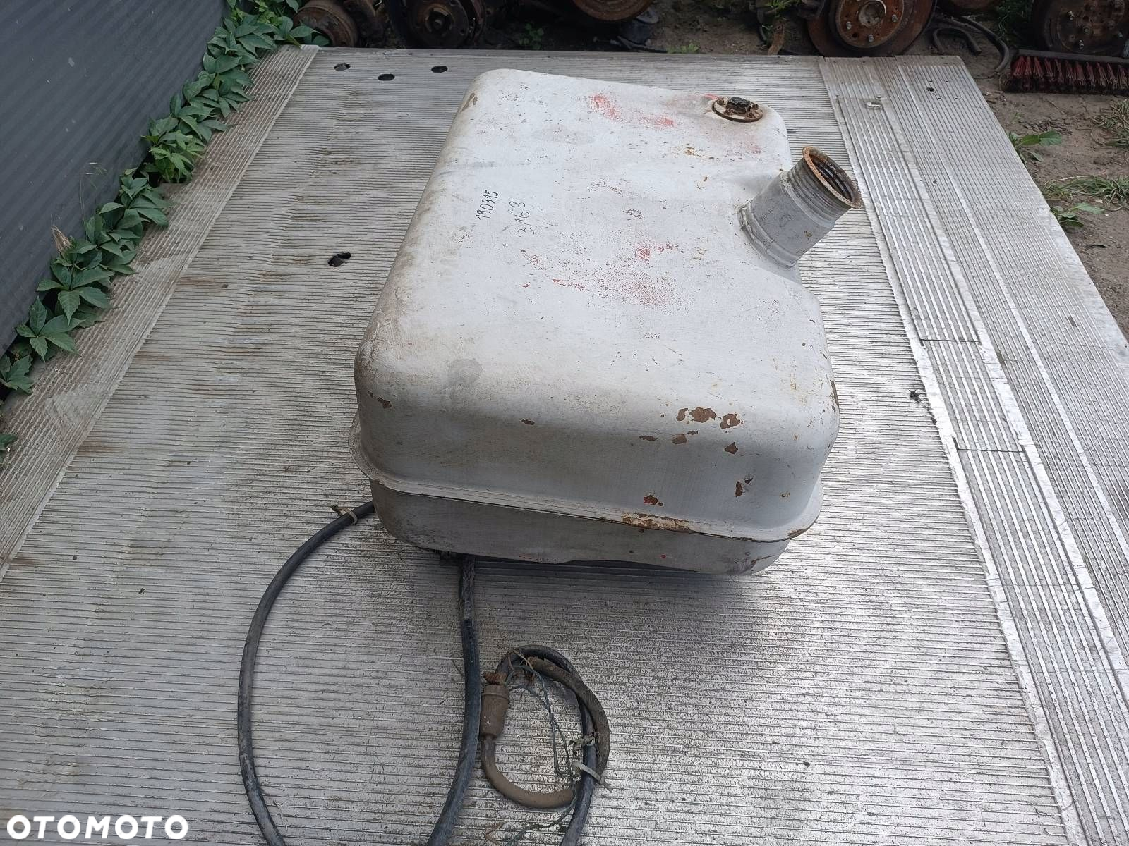 BAK ZBIORNIK PALIWA ISUZU NQR NPR NKR - 5