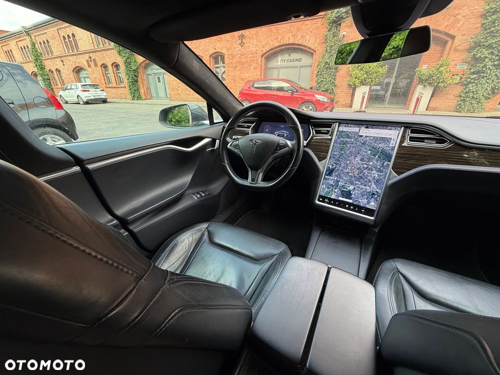 Tesla Model S 60 D - 7