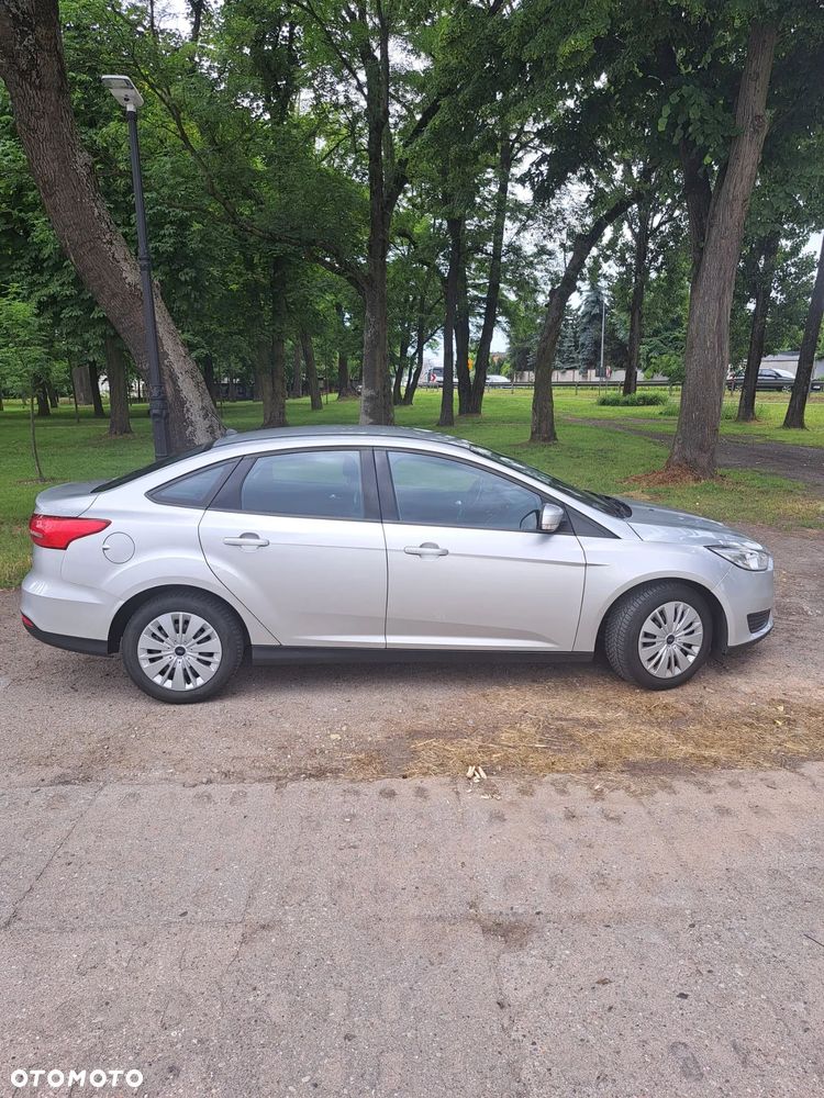 Ford Focus 1.6 Titanium - 8