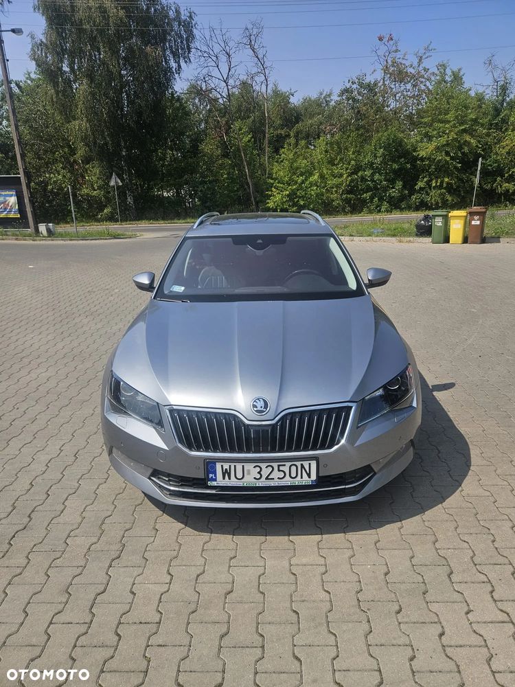 Skoda Superb 2.0 TDI 4x4 L&K DSG - 2