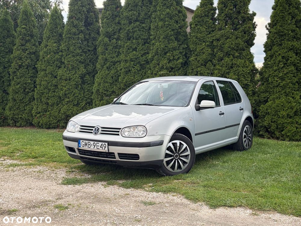 Volkswagen Golf 1.6 Comfortline - 4