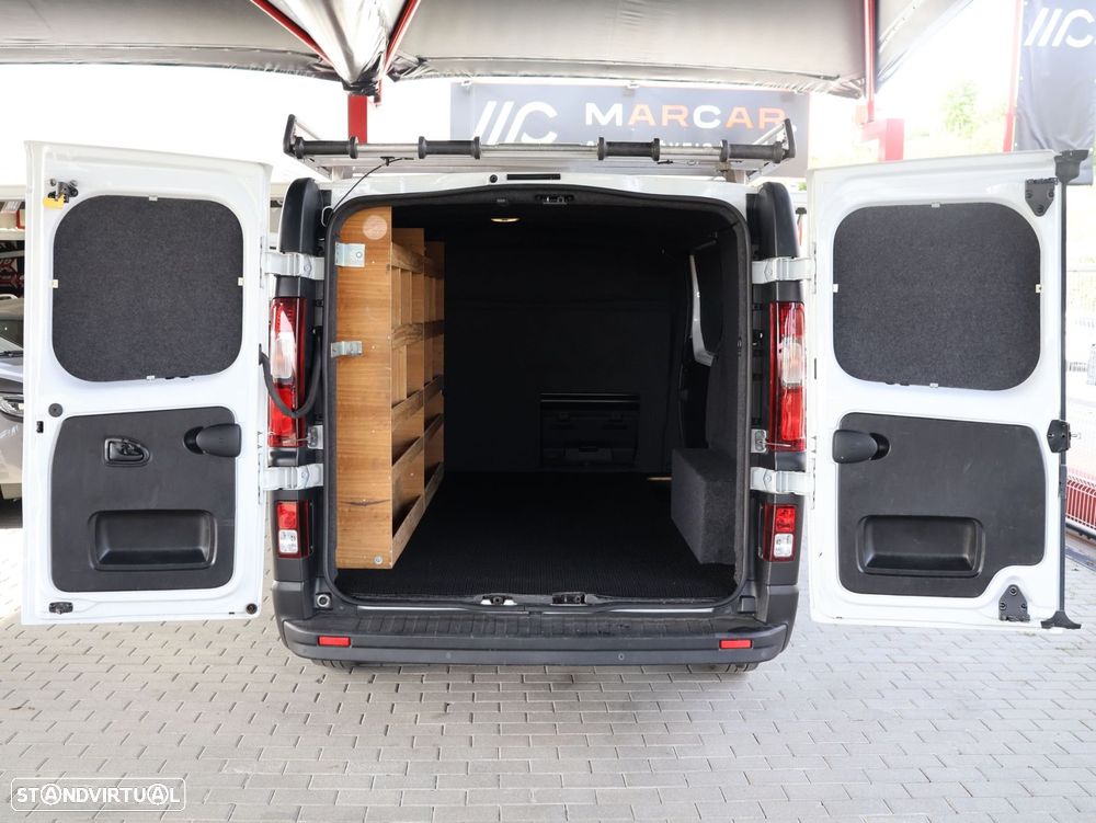 Renault Trafic 2.0 dCi L1H1 1.0T - 16