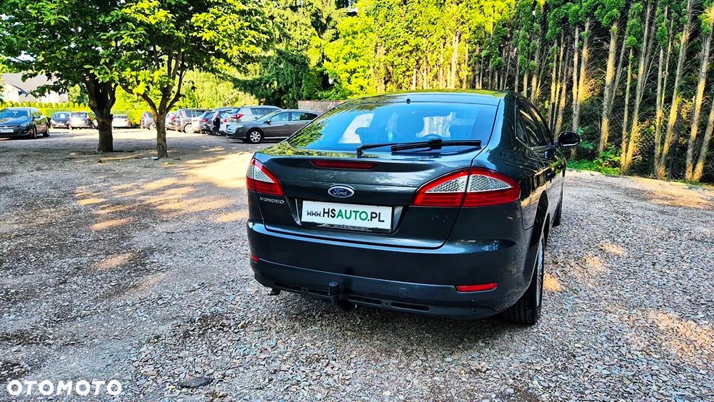Ford Mondeo 2.0 Ghia X100 / X - 16