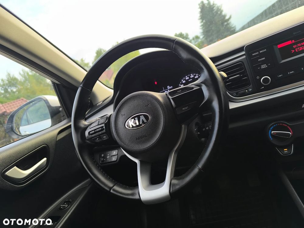 Kia Rio 1.2 L - 15