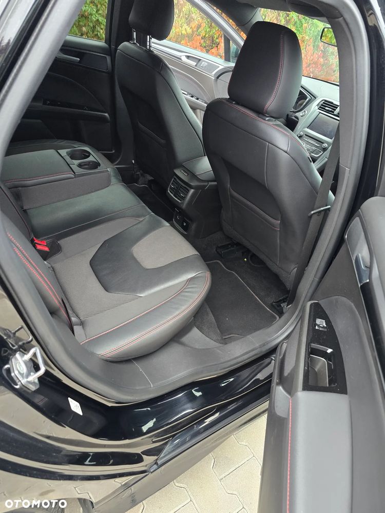 Ford Mondeo 2.0 TDCi ST-Line - 10