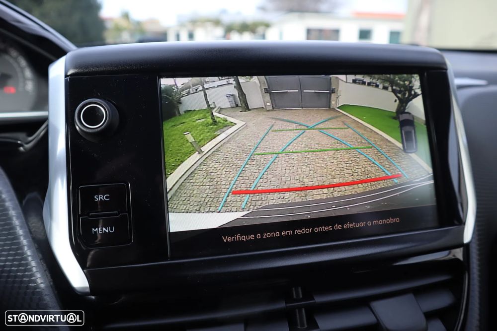 Peugeot 2008 1.2 PureTech Style - 34