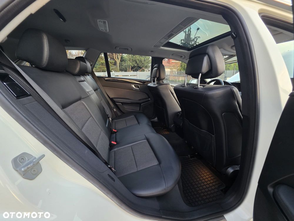 Mercedes-Benz Klasa E 220 CDI Automatik Avantgarde DPF BusinessEDITION - 24